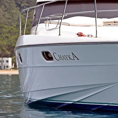 Mavideniz Yachting Hotel en barco